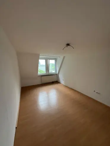 4 Zimmer Wohnung mit 110 m² in Ludwigshafen am Rhein – Bild 6