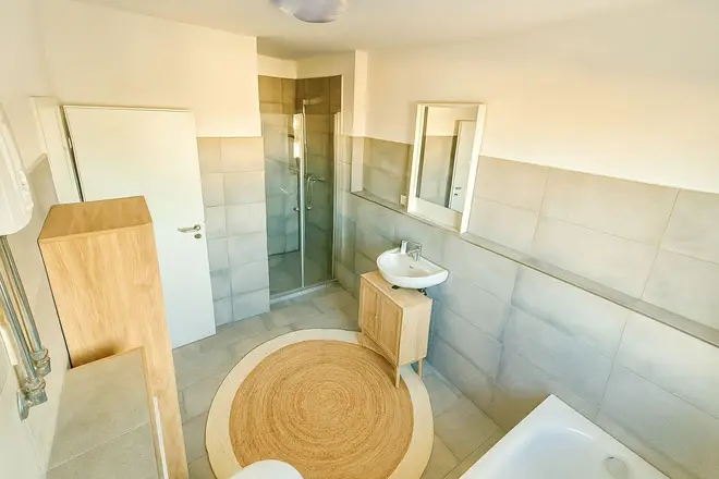 2 Zimmer Wohnung mit 98 m² in Leverkusen – Bild 8