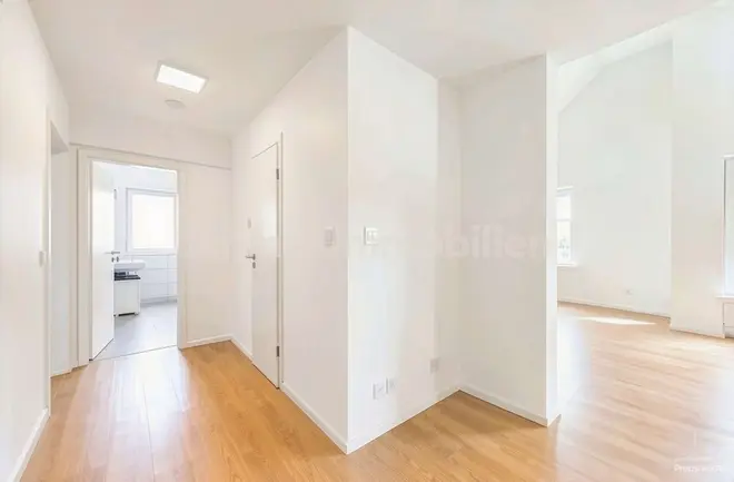 3 Zimmer Wohnung mit 97 m² in Frankfurt am Main – Bild 8