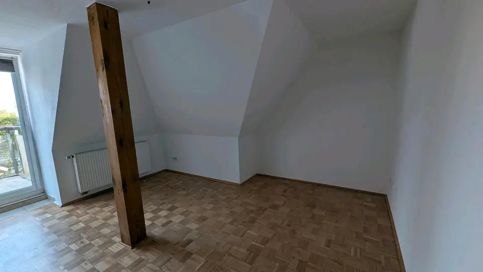2 Zimmer Wohnung mit 67 m² in Schwerin – Bild 1