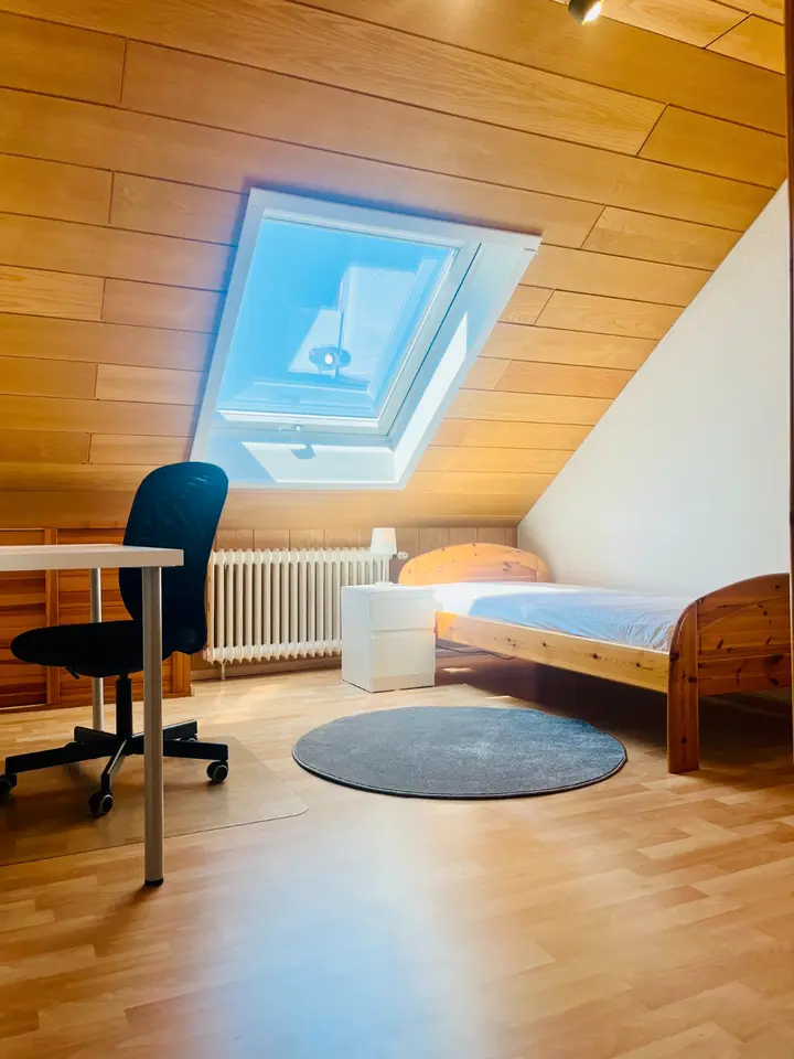 WG-Zimmer mit 10 m² in Karlsruhe – Bild 1