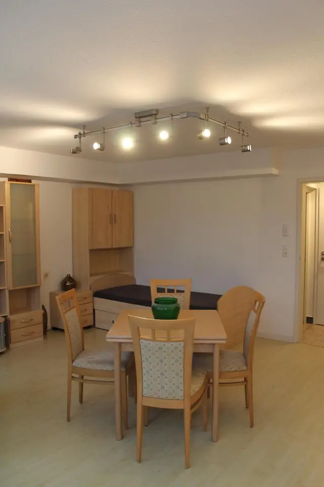 Studio mit 40 m² in Stuttgart – Bild 1