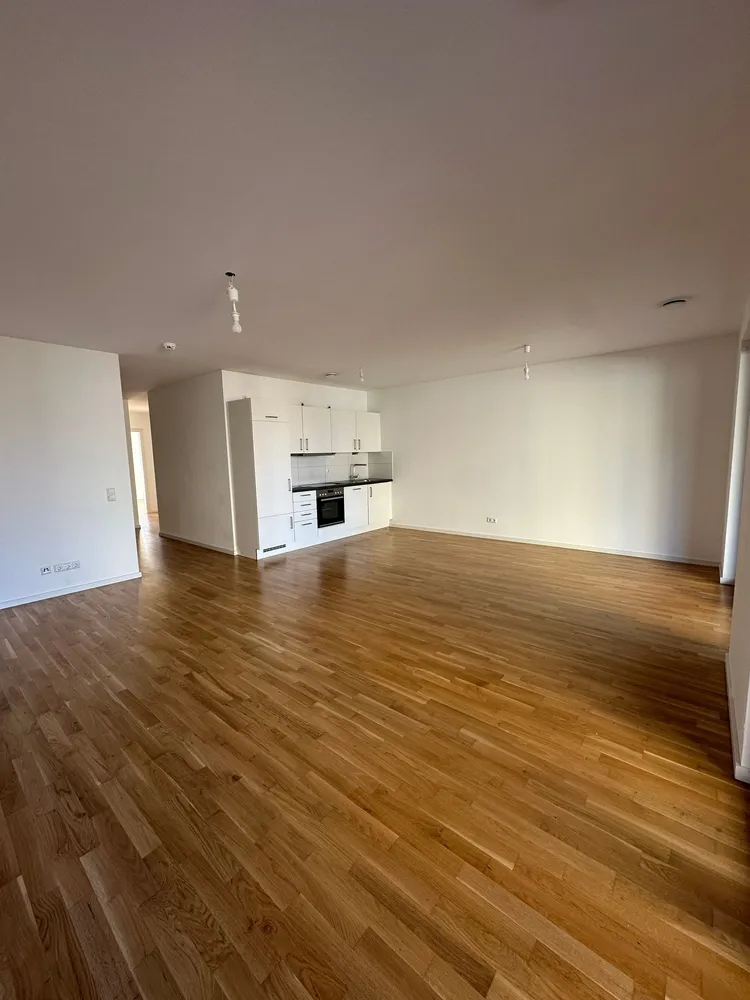 3 Zimmer Wohnung mit 101 m² in Tübingen – Bild 2