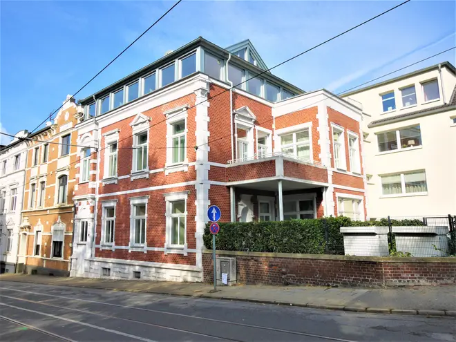 4 Zimmer Wohnung mit 157 m² in Mülheim an der Ruhr – Bild 1