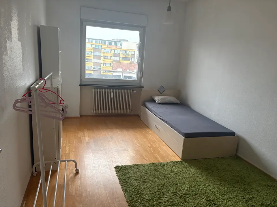 WG-Zimmer mit 17 m² in Saarbrücken – Bild 1