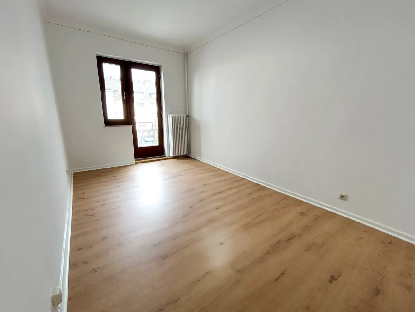 2 Zimmer Wohnung mit 80 m² in Bremerhaven – Bild 2
