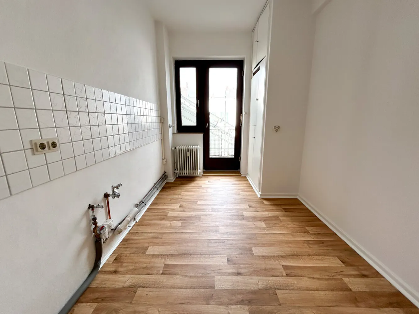 2 Zimmer Wohnung mit 80 m² in Bremerhaven – Bild 3