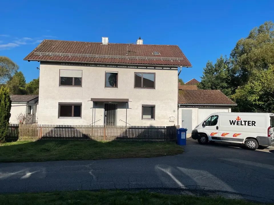 7 Zimmer Haus mit 150 m² in Cham – Bild 1