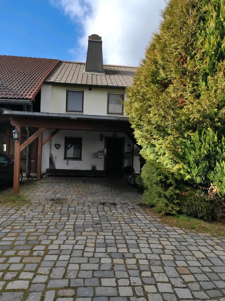 6 Zimmer Haus mit 188 m² in Augsburg – Bild 2