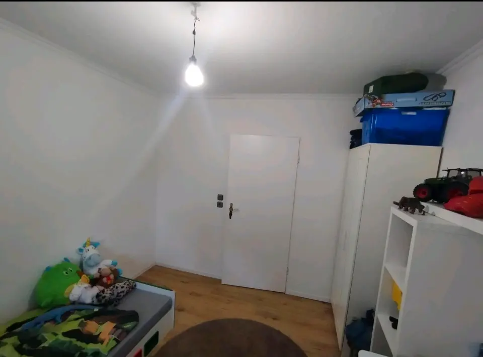 6 Zimmer Wohnung mit 150 m² in Neumünster – Bild 4