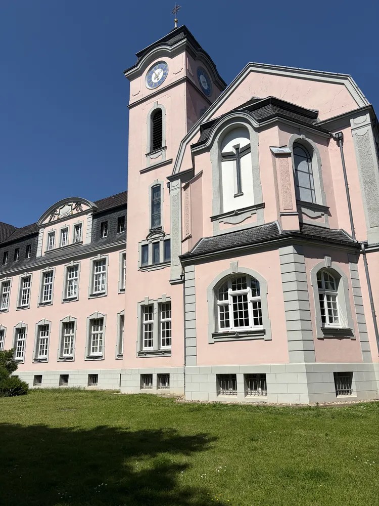 3 Zimmer Wohnung mit 92 m² in Neuss – Bild 2