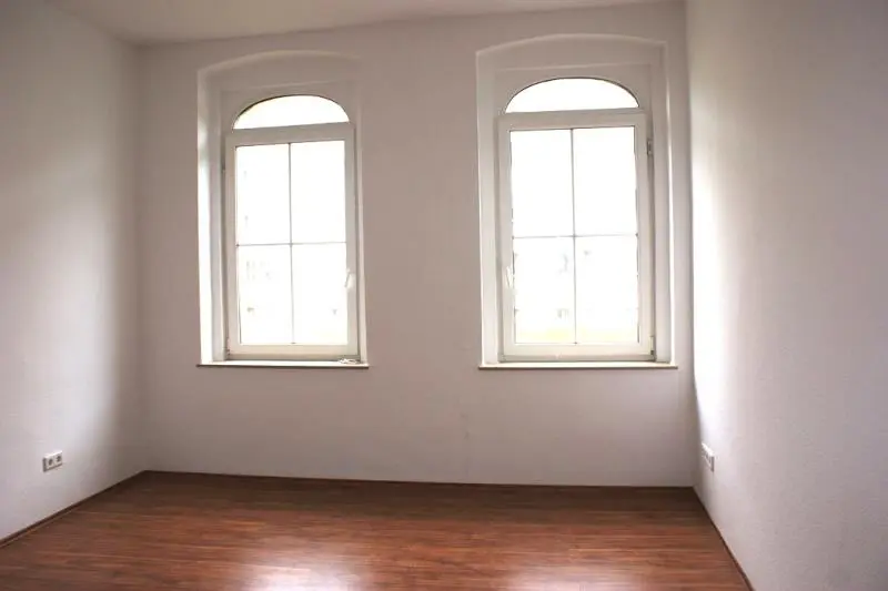 2 Zimmer Wohnung mit 42 m² in Plauen – Bild 1