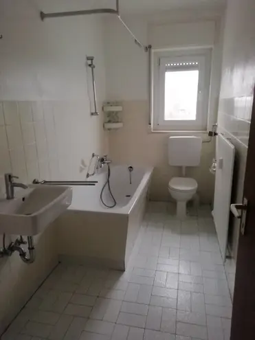 2 Zimmer Wohnung mit 67 m² in Karlsruhe – Bild 4