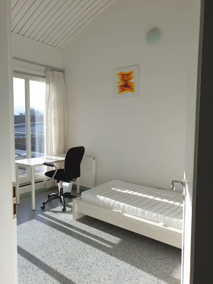 WG-Zimmer mit 15 m² in Offenburg – Bild 1