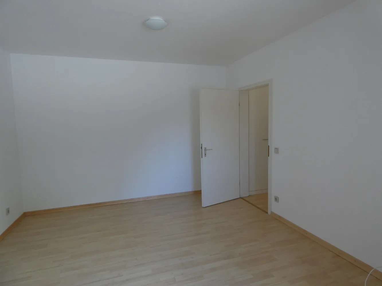 1 Zimmer Wohnung mit 15 m² in Saarbrücken – Bild 3
