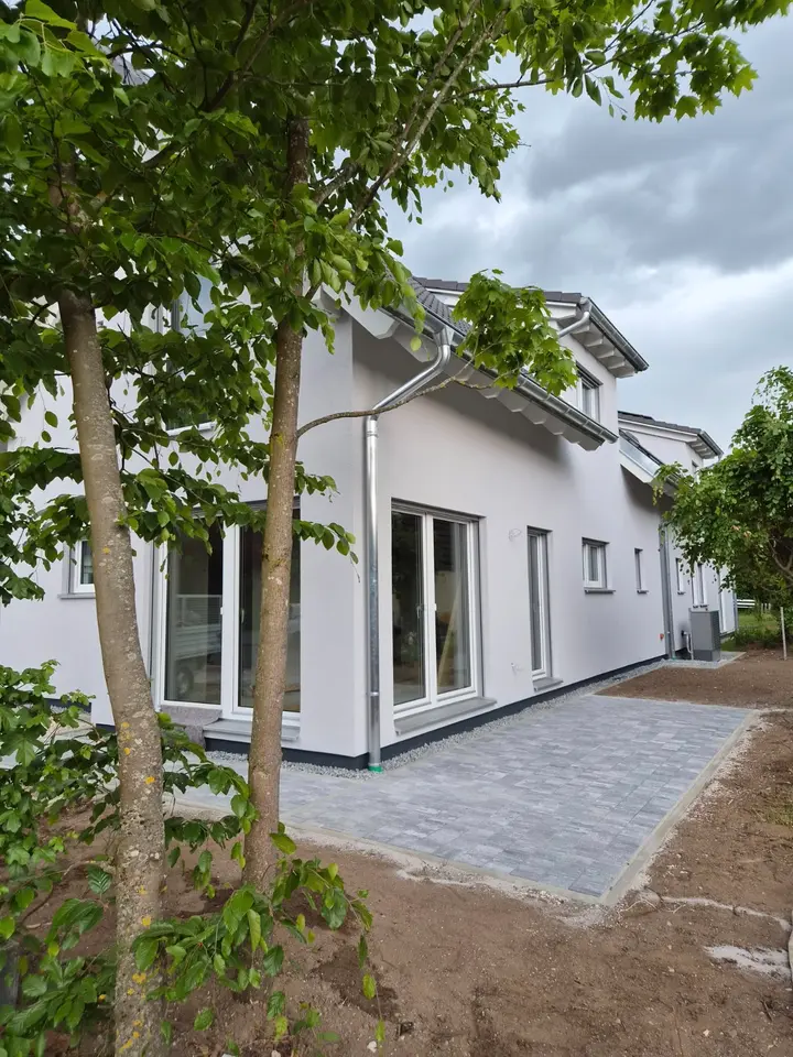 5 Zimmer Haus mit 131 m² in Erlangen – Bild 1