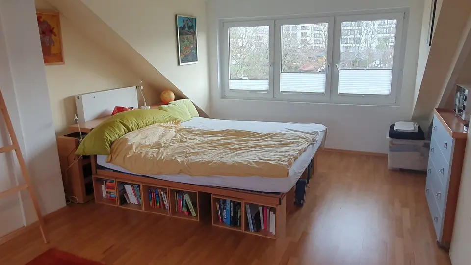 WG-Zimmer mit 34 m² in Brühl – Bild 2