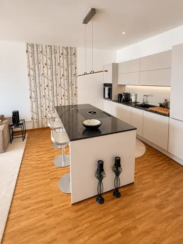 3 Zimmer Wohnung mit 118 m² in Frankfurt am Main – Bild 2