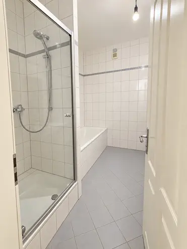 4 Zimmer Wohnung mit 138 m² in München – Bild 7