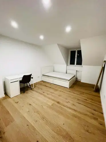 WG-Zimmer mit 17 m² in München – Bild 1