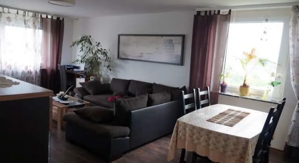 4 Zimmer Wohnung mit 98 m² in Reutlingen – Bild 3