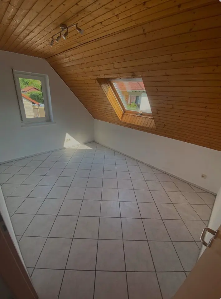 4 Zimmer Wohnung mit 70 m² in Kaiserslautern – Bild 2