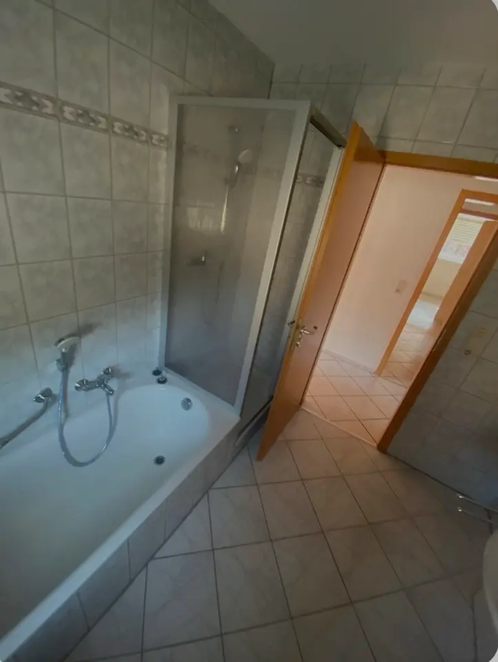 4 Zimmer Wohnung mit 70 m² in Kaiserslautern – Bild 5