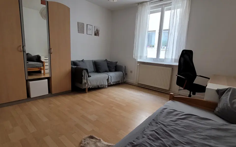 WG-Zimmer mit 15 m² in Stuttgart – Bild 1