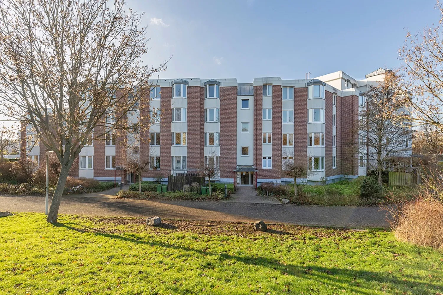 2 Zimmer Wohnung mit 72 m² in Bonn – Bild 3