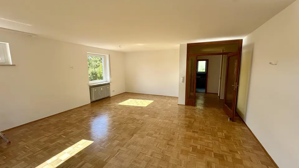 4 Zimmer Wohnung mit 112 m² in Würzburg – Bild 2