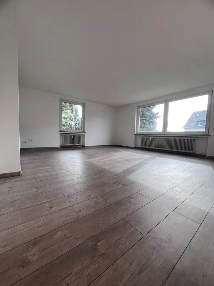 5 Zimmer Wohnung mit 111 m² in Siegen – Bild 1