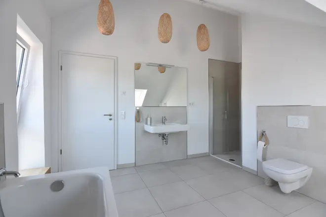 4 Zimmer Wohnung mit 110 m² in Krefeld – Bild 2