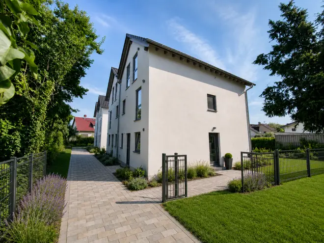 5 Zimmer Haus mit 140 m² in Frankfurt am Main – Bild 2