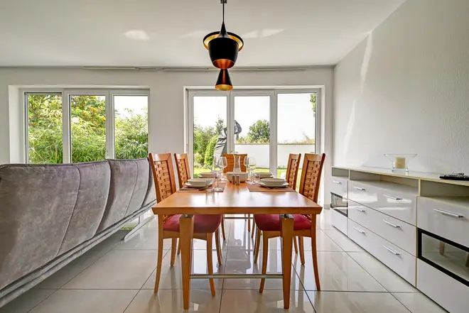 4 Zimmer Wohnung mit 100 m² in Stuttgart – Bild 7