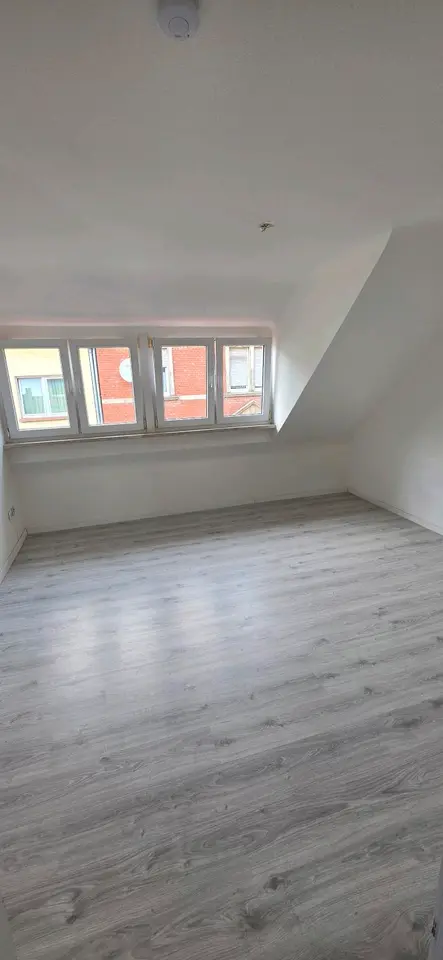 2 Zimmer Wohnung mit 65 m² in Saarbrücken – Bild 3