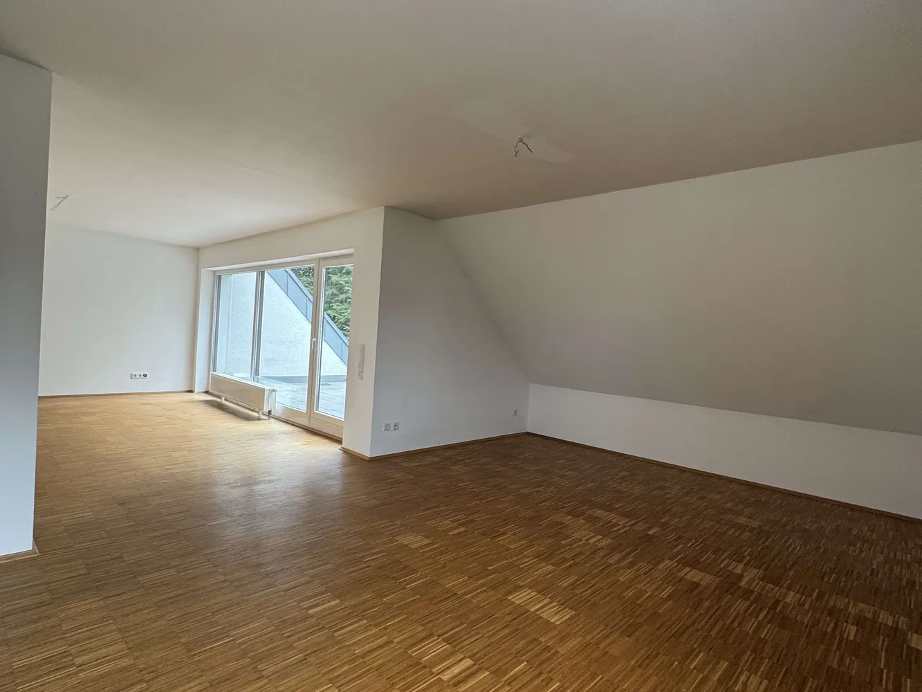 2 Zimmer Wohnung mit 88 m² in Mönchengladbach – Bild 2