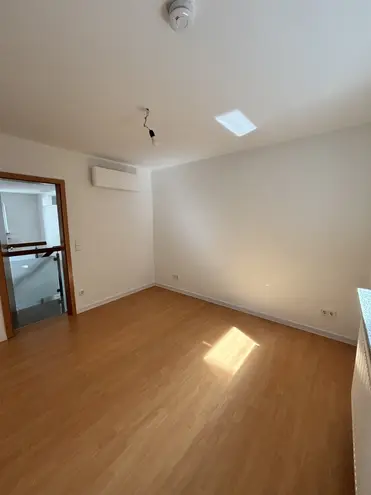 2 Zimmer Wohnung mit 75 m² in Karlsruhe – Bild 3