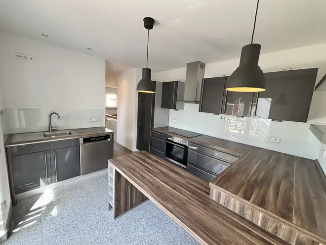 2 Zimmer Wohnung mit 75 m² in Karlsruhe – Bild 5