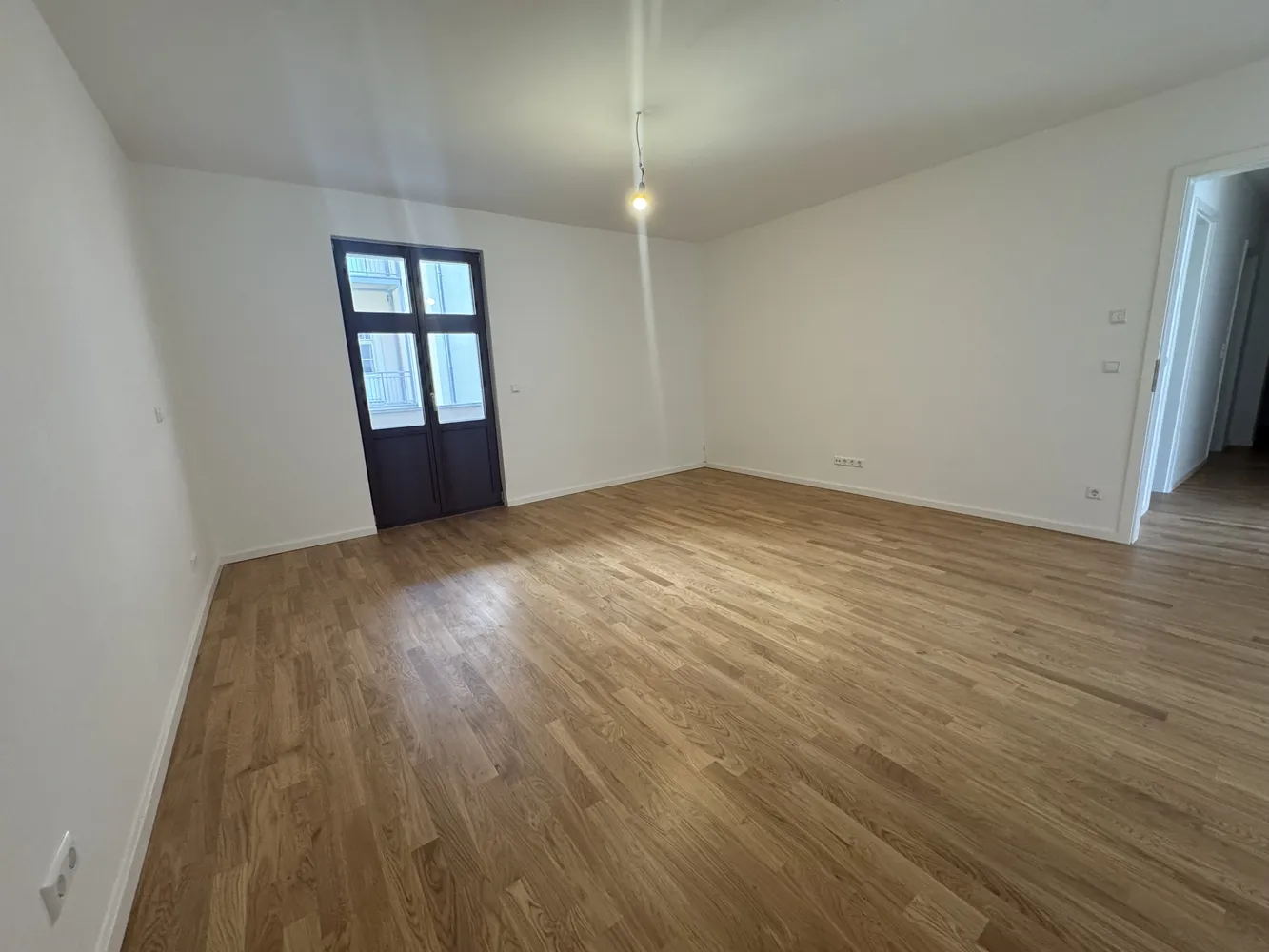 2 Zimmer Wohnung mit 85 m² in Halle (Saale) – Bild 2