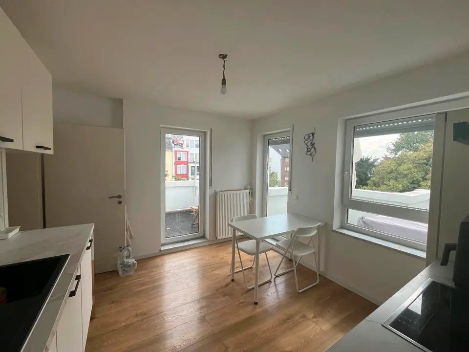 2 Zimmer Wohnung mit 77 m² in Bonn – Bild 2