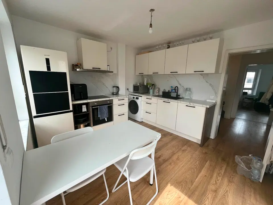 2 Zimmer Wohnung mit 77 m² in Bonn – Bild 3