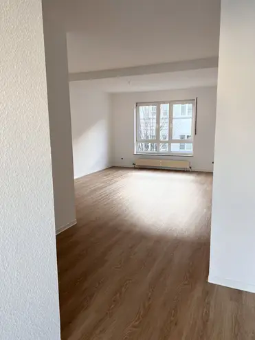 2 Zimmer Wohnung mit 66 m² in Erfurt – Bild 1