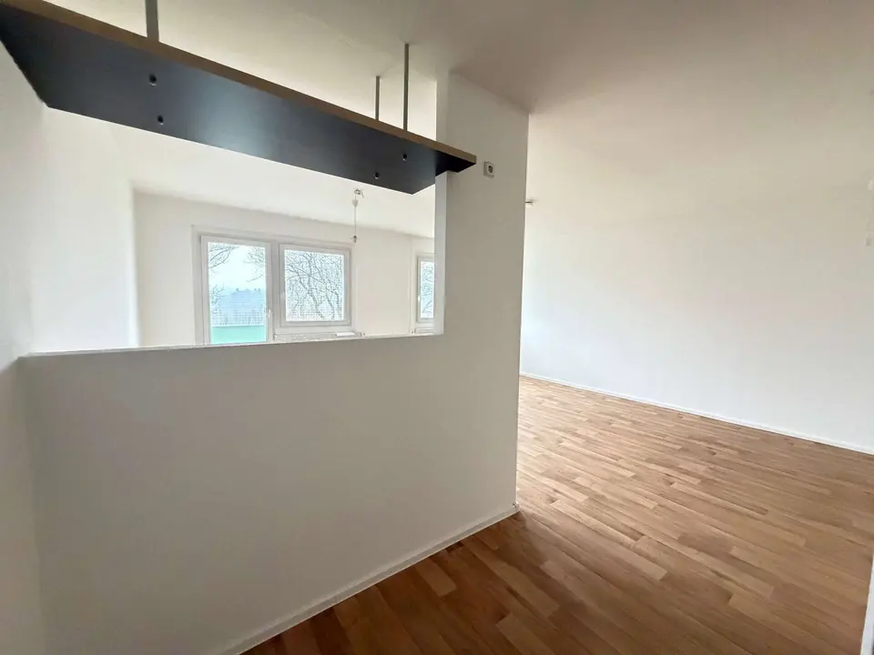 2 Zimmer Wohnung mit 56 m² in Plauen – Bild 2