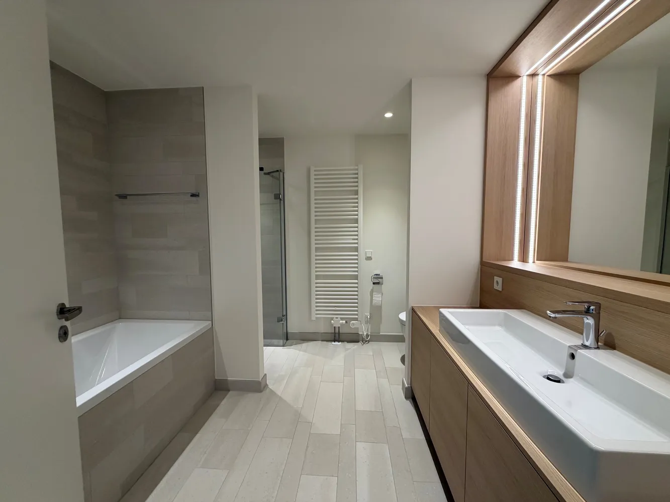 4 Zimmer Wohnung mit 144 m² in Hamburg – Bild 4