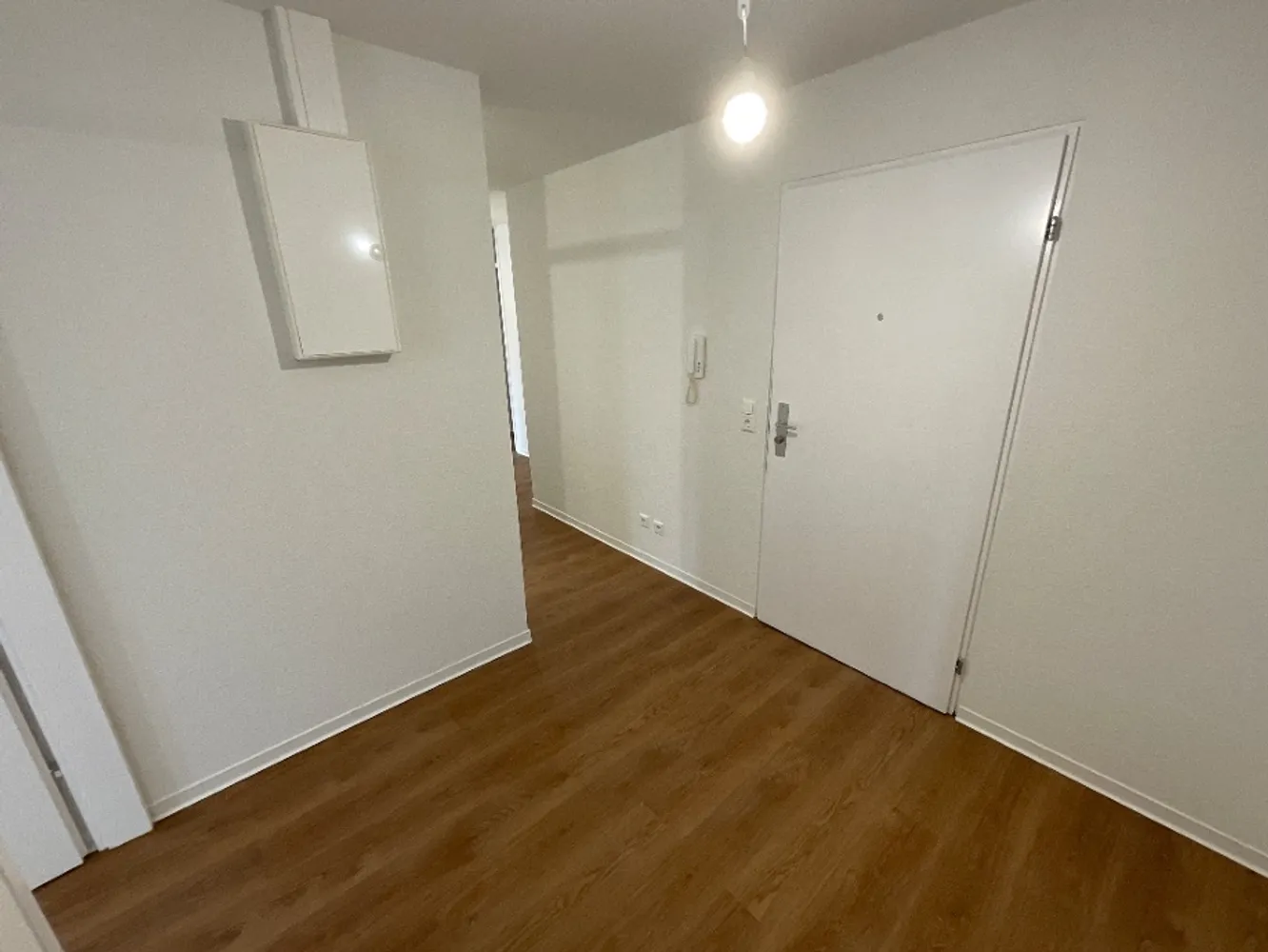 4 Zimmer Wohnung mit 101 m² in Esslingen am Neckar – Bild 2