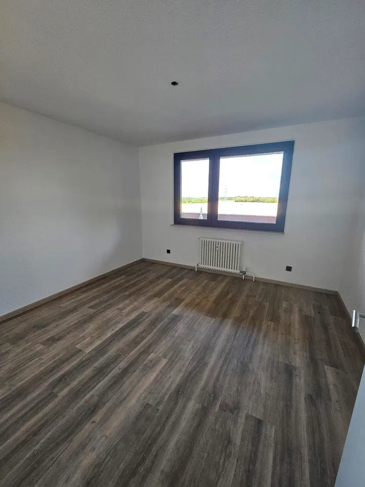 3 Zimmer Wohnung mit 90 m² in Rüsselsheim am Main – Bild 2