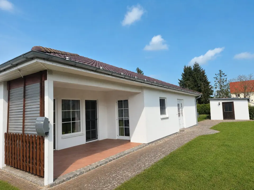4 Zimmer Wohnung mit 118 m² in Neubrandenburg – Bild 1