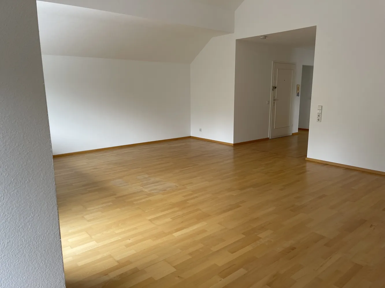 3 Zimmer Wohnung mit 101 m² in Baden-Baden – Bild 4