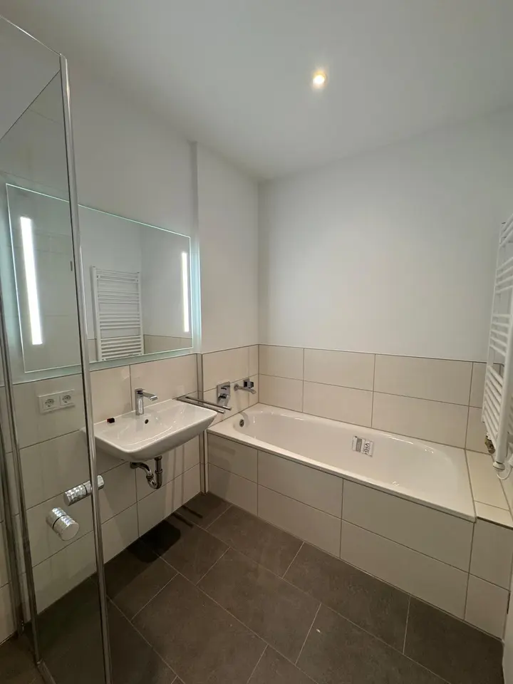 4 Zimmer Wohnung mit 106 m² in Dresden – Bild 8