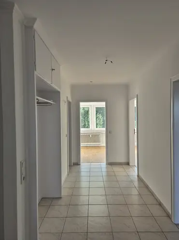 3 Zimmer Wohnung mit 82 m² in Neuss – Bild 2